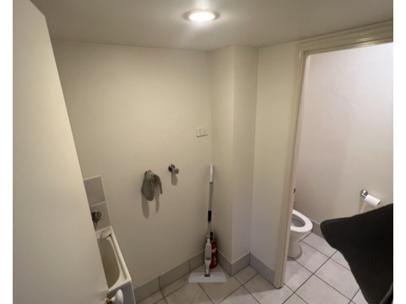 25 / 2 Bos Drive, Coomera QLD 4209