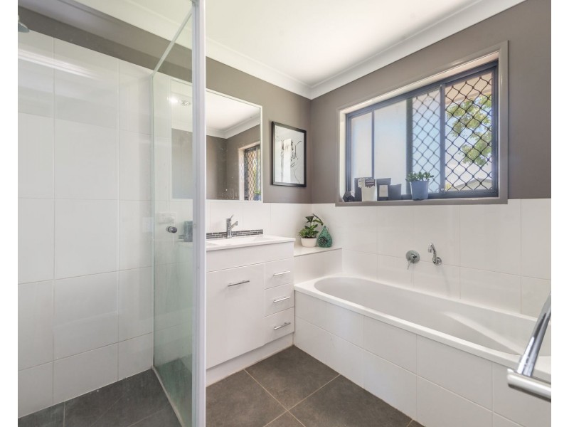6 Baradine Street, Mount Warren Park QLD 4207