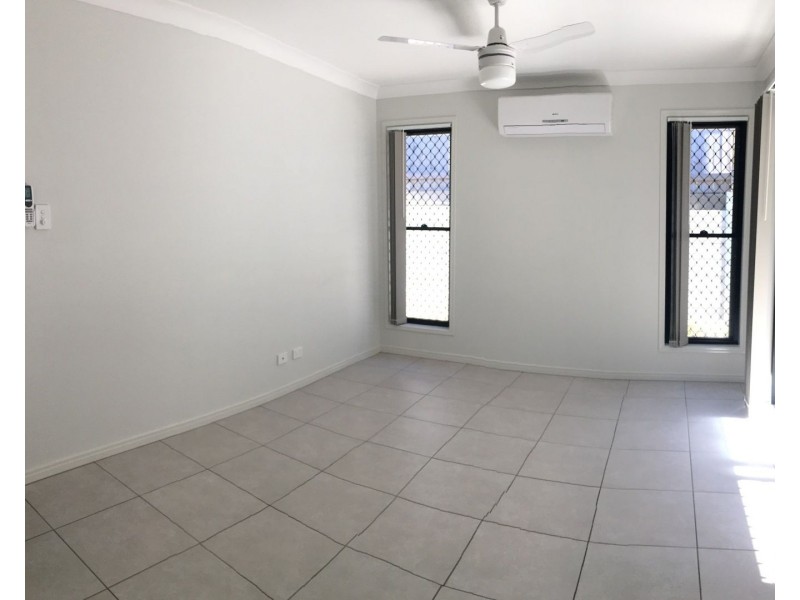 37 Kanimbla Street, Holmview QLD 4207