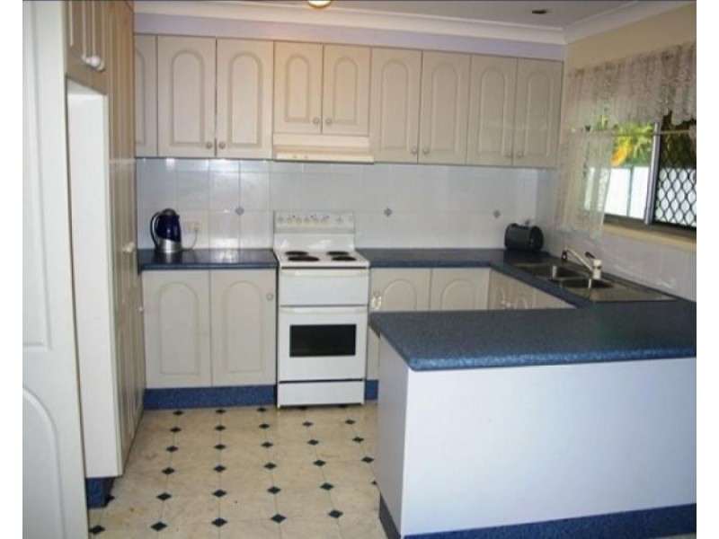 8 Moonah Court, Crestmead QLD 4132