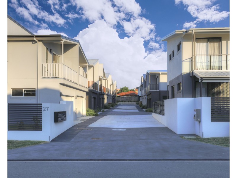 26/27 Sunflower Crescent, Calamvale QLD 4116