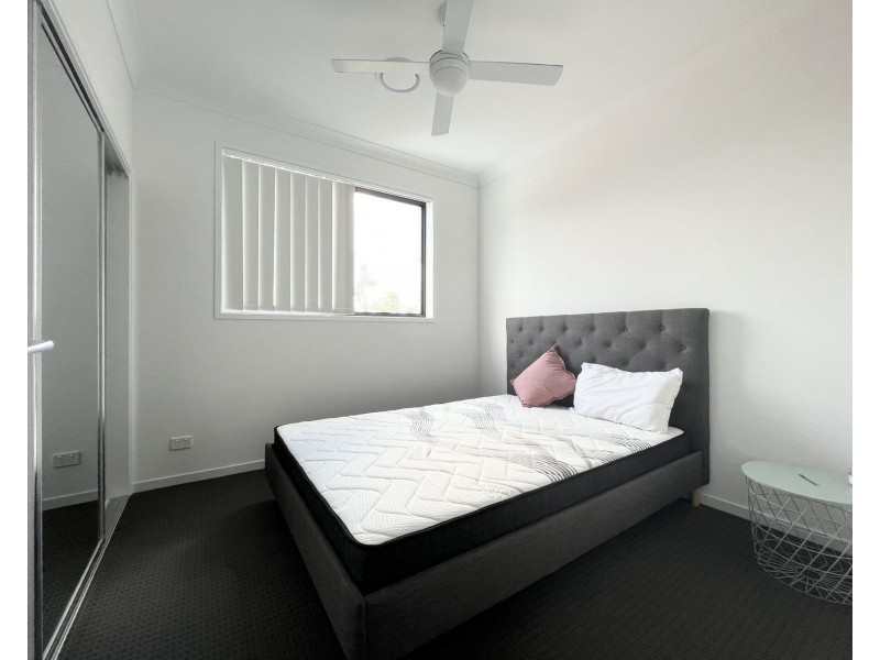26/27 Sunflower Crescent, Calamvale QLD 4116