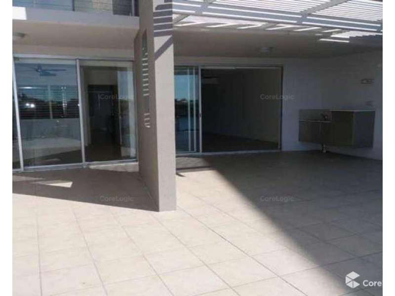 24/7 Grand Parade, Parrearra QLD 4575