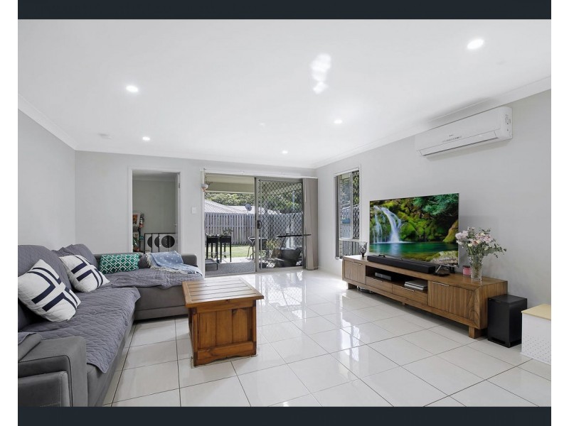 70 Sandalwood Crescent, Griffin QLD 4503