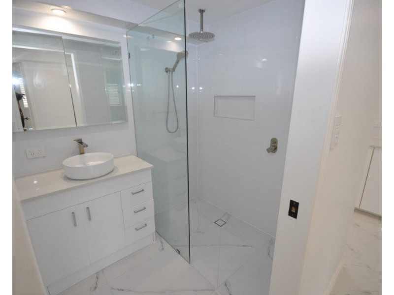 6 Breynia Street, Kingston QLD 4114