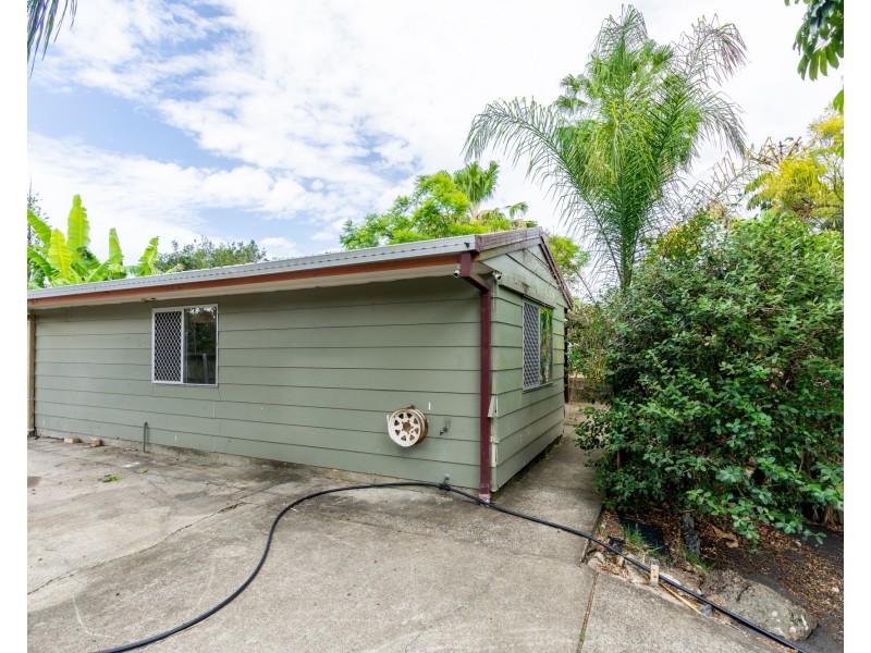 2 Sharon Drive, Eagleby QLD 4207