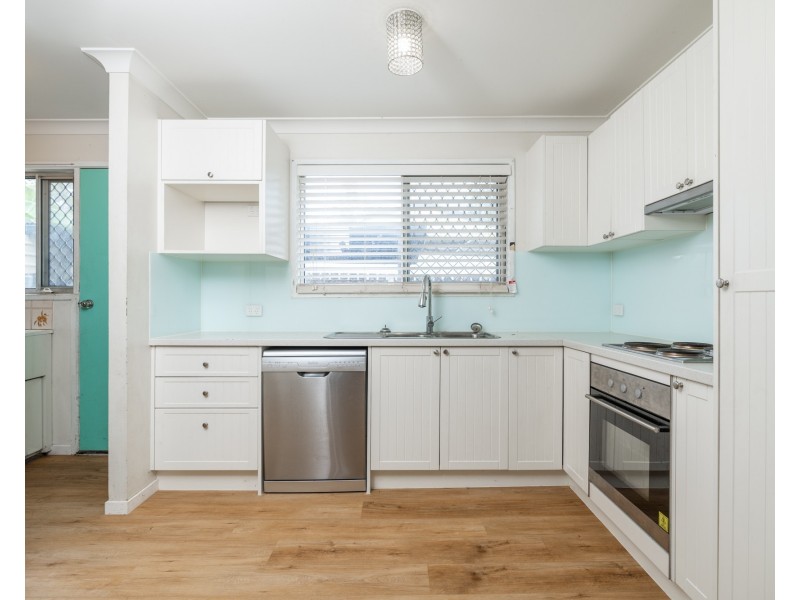 2 Sharon Drive, Eagleby QLD 4207