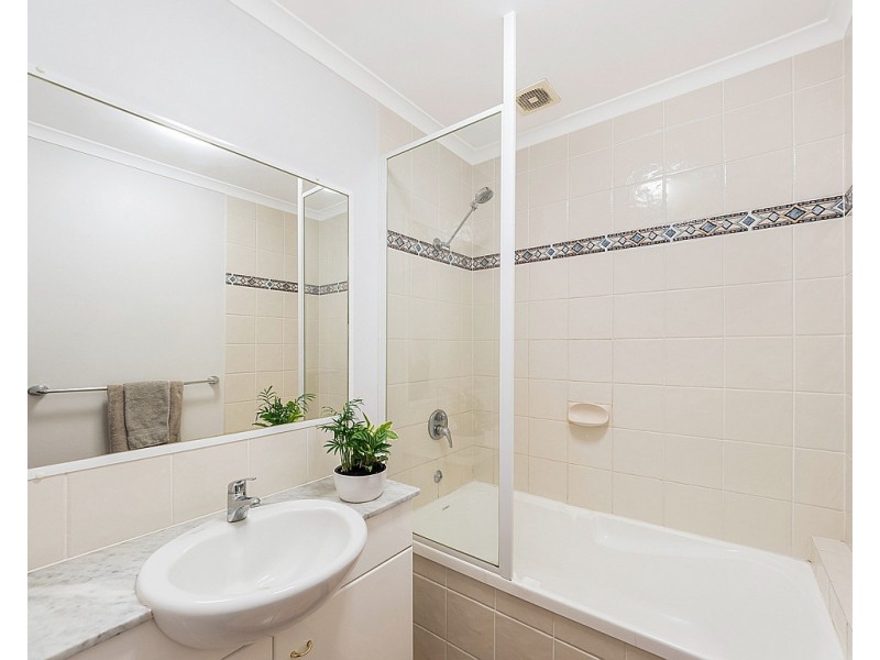 45 Harries Rd Harries Rd, Coorparoo QLD 4151