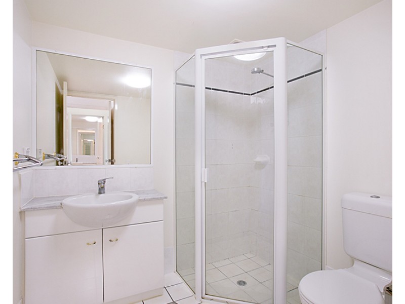 45 Harries Rd Harries Rd, Coorparoo QLD 4151