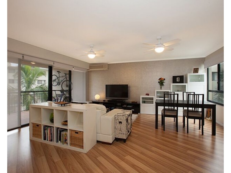45 Harries Rd Harries Rd, Coorparoo QLD 4151