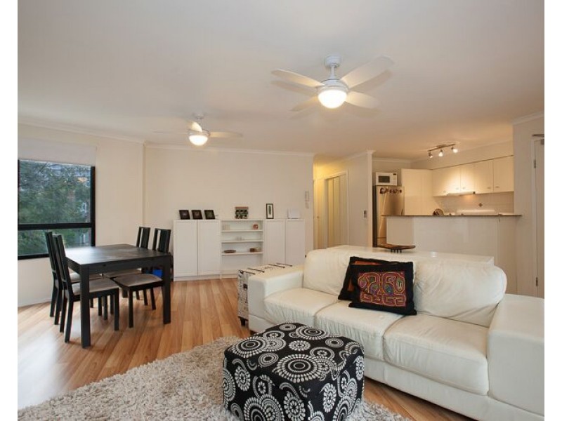 45 Harries Rd Harries Rd, Coorparoo QLD 4151