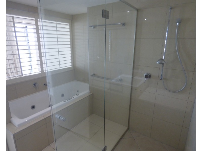 37/7 Grand Parade, Kawana Island QLD 4575