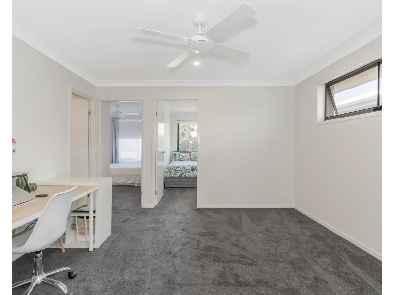 98/188 Gainsborough Drive, Pimpama QLD 4209