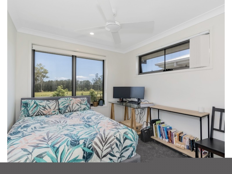 98/188 Gainsborough Drive, Pimpama QLD 4209