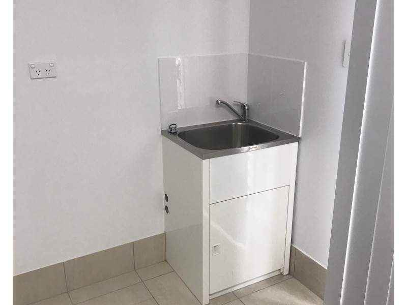 2/13A Spruce Street, Loganlea QLD 4131