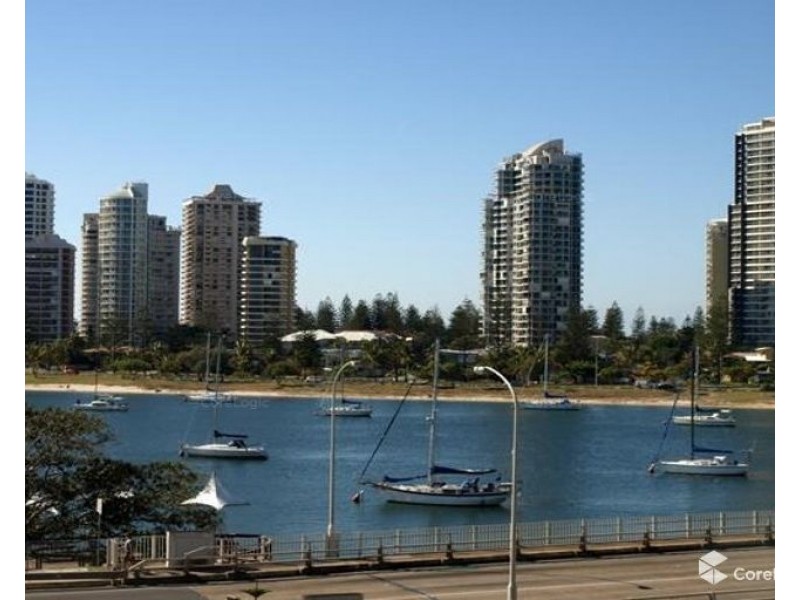206/2 Barney Street, Southport QLD 4215