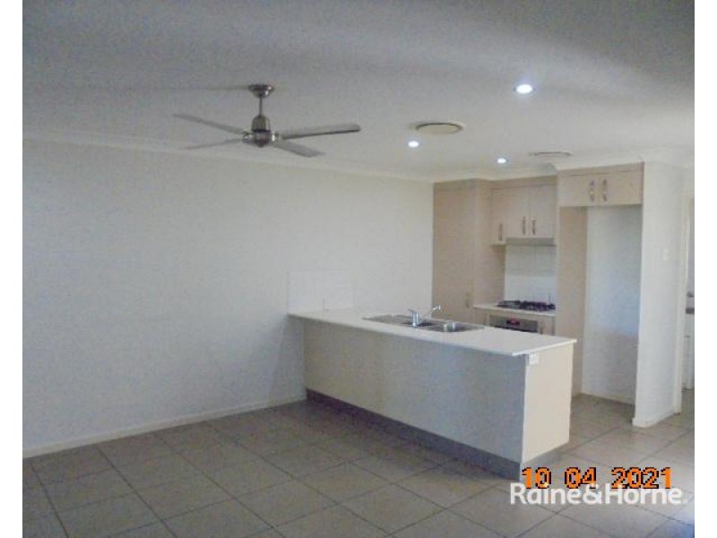 28/86 Carselgrove Ave, Fitzgibbon QLD 4018