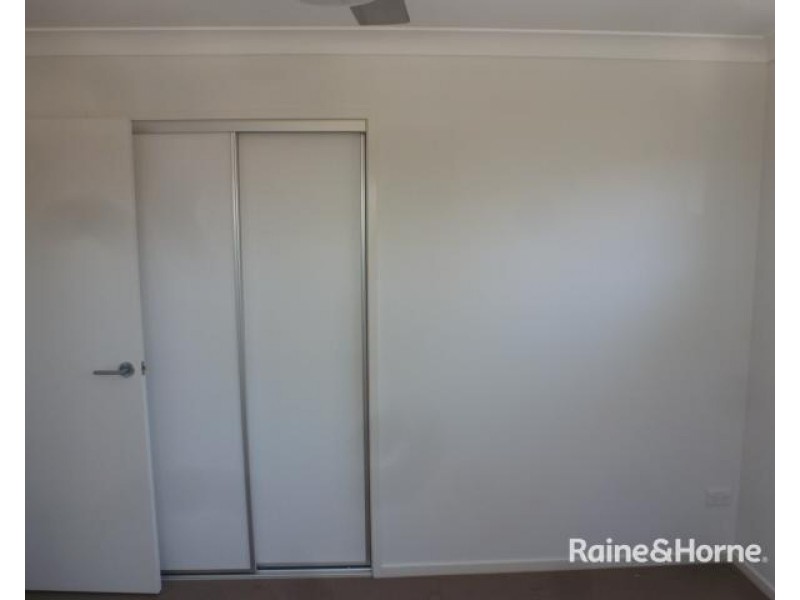 28/86 Carselgrove Ave, Fitzgibbon QLD 4018