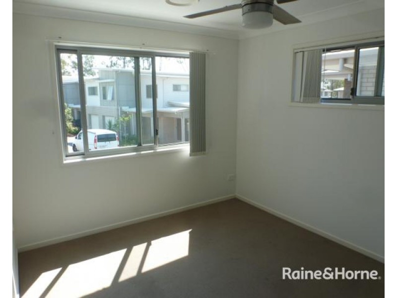 28/86 Carselgrove Ave, Fitzgibbon QLD 4018