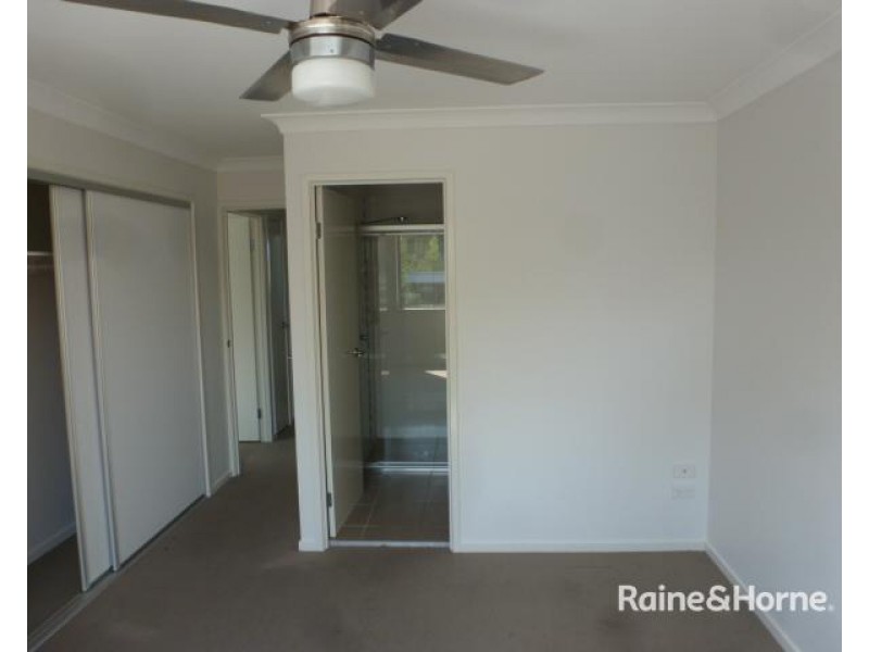 28/86 Carselgrove Ave, Fitzgibbon QLD 4018