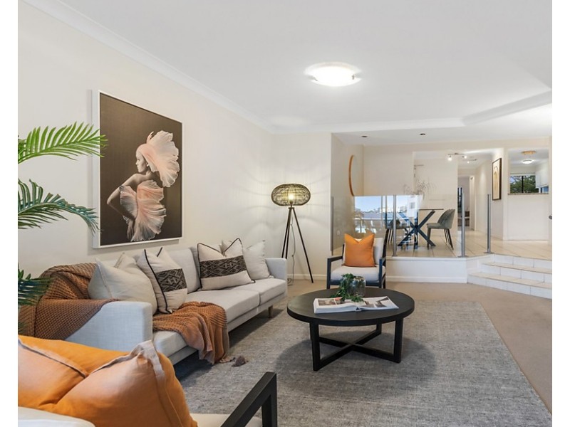 23/78 CAIRNS STREET, Kangaroo Point QLD 4169