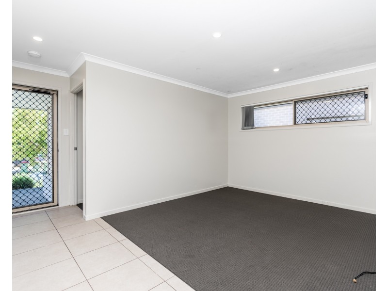 64 Baspa Street, Holmview QLD 4207
