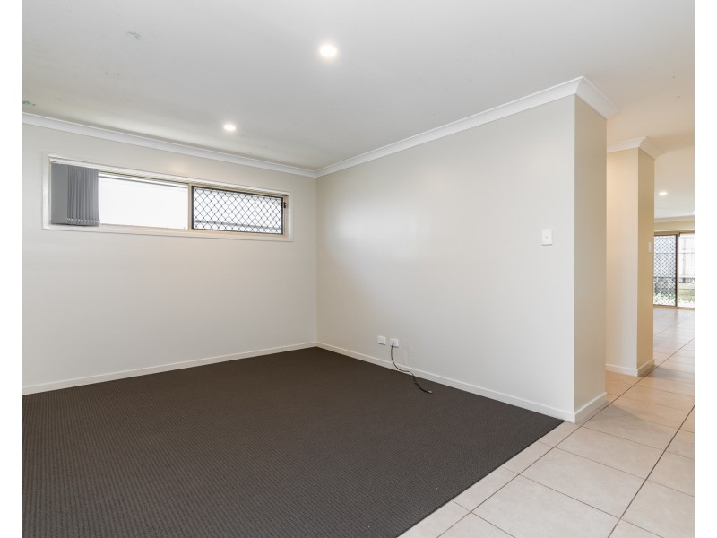 64 Baspa Street, Holmview QLD 4207