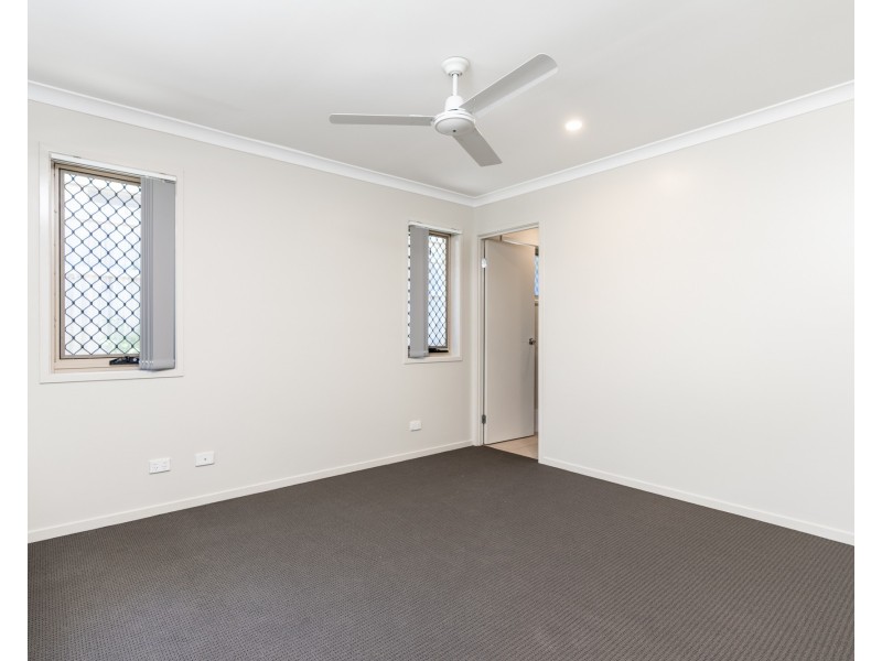 64 Baspa Street, Holmview QLD 4207