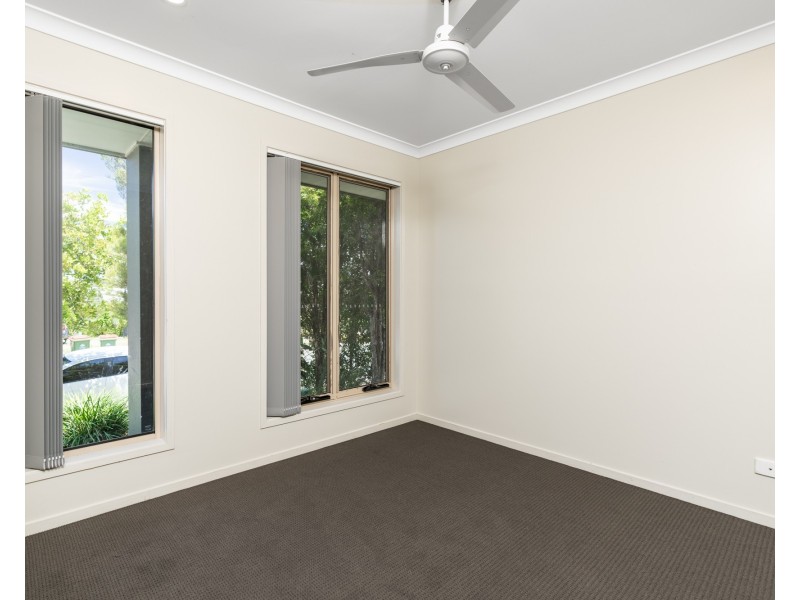 64 Baspa Street, Holmview QLD 4207