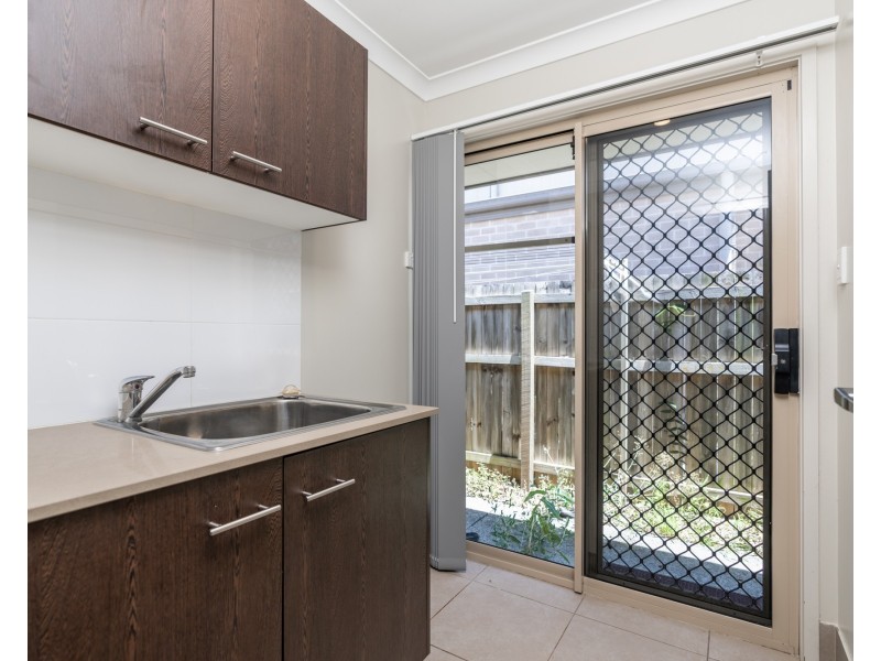 64 Baspa Street, Holmview QLD 4207