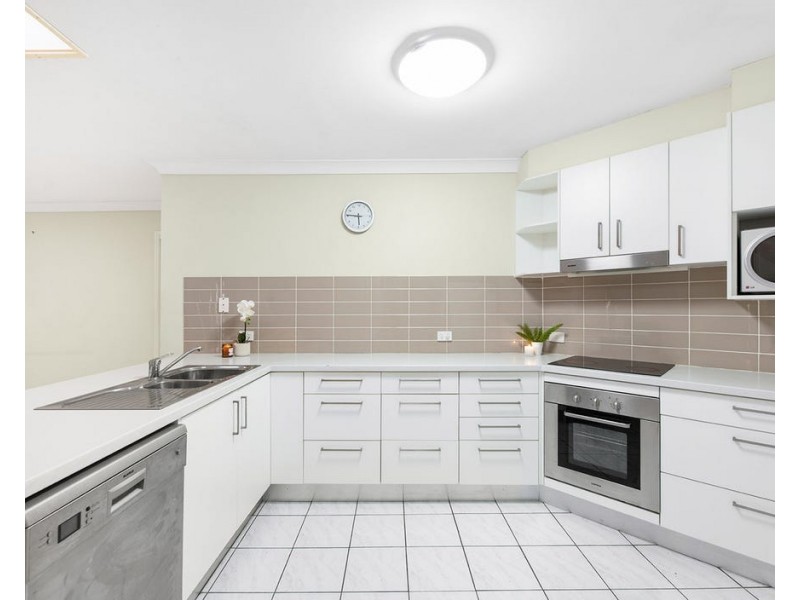 Sinnamon Park QLD 4073