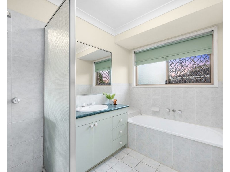 Sinnamon Park QLD 4073