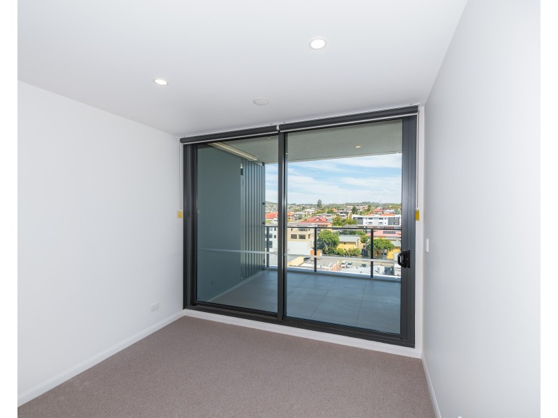 20907/300 Old Cleveland Road, Coorparoo QLD 4151