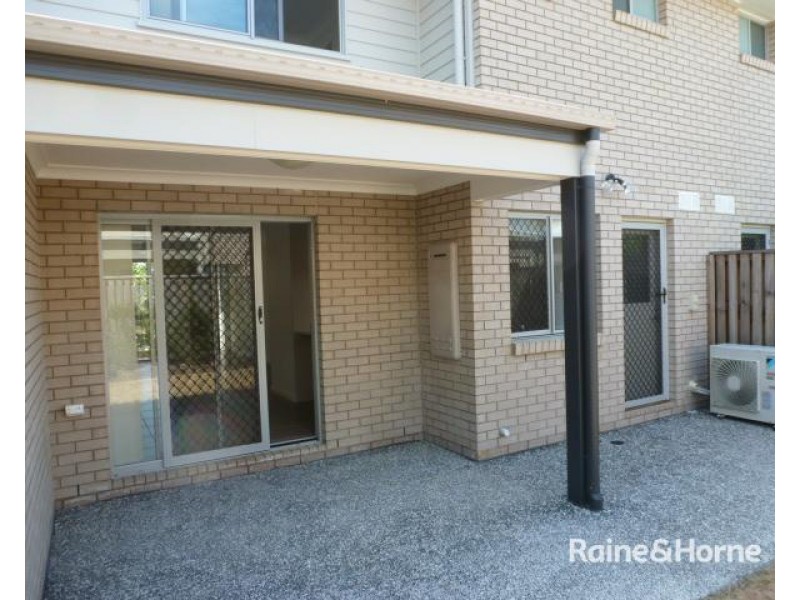 10/86 Carselgrove ave, Fitzgibbon QLD 4018
