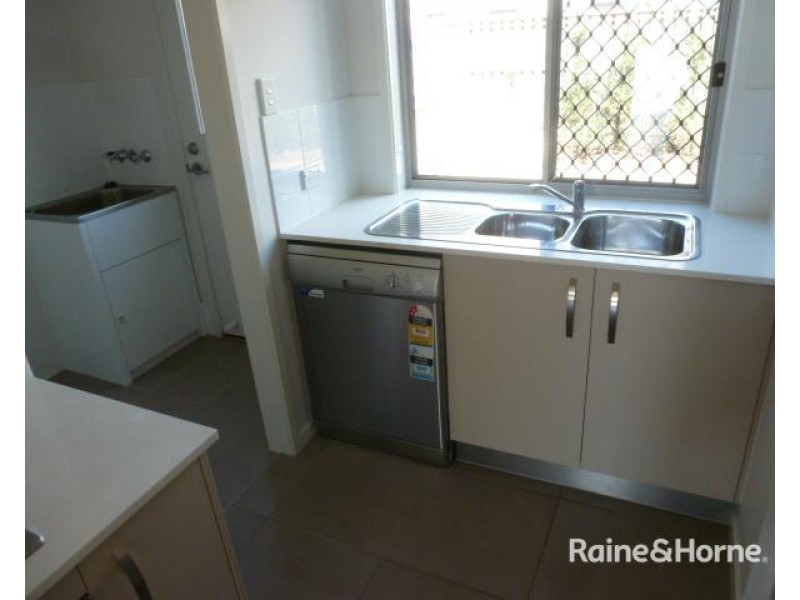 10/86 Carselgrove ave, Fitzgibbon QLD 4018
