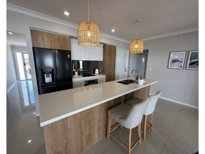 8 Lee Street, Pimpama QLD 4209