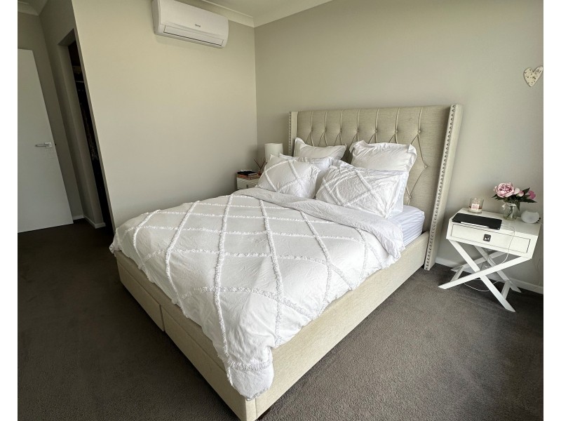 8 Lee Street, Pimpama QLD 4209