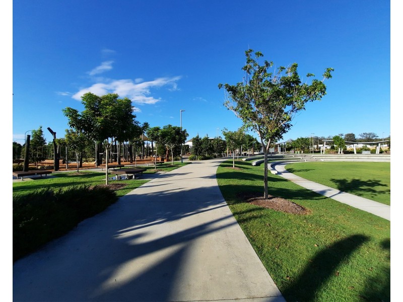 8 Lee Street, Pimpama QLD 4209