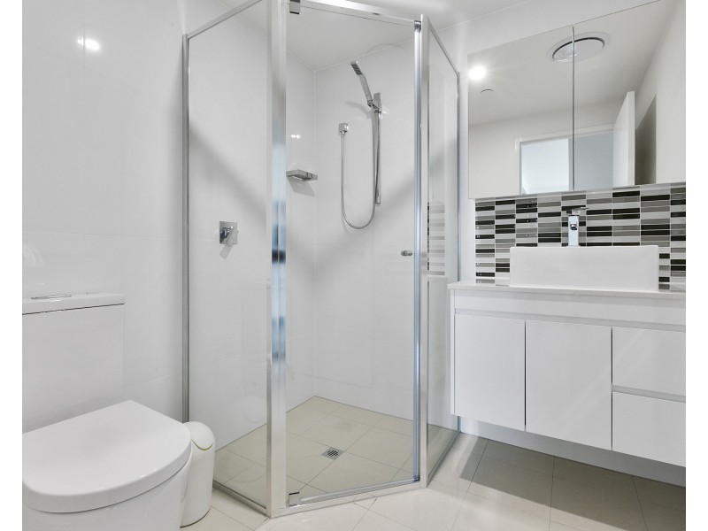 32/27 Manning Street, Milton QLD 4064