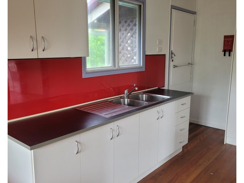 52 Avon Street, Leichhardt QLD 4305