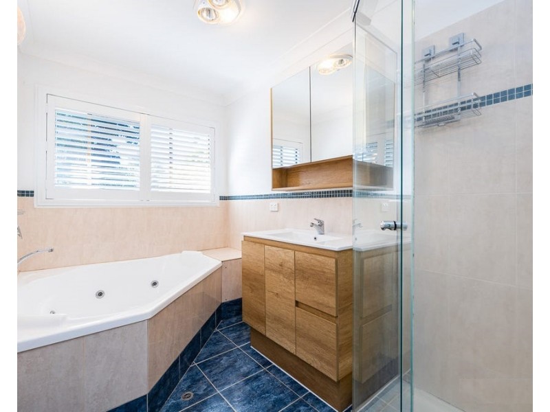 36 Phillip Street, Redland Bay QLD 4165