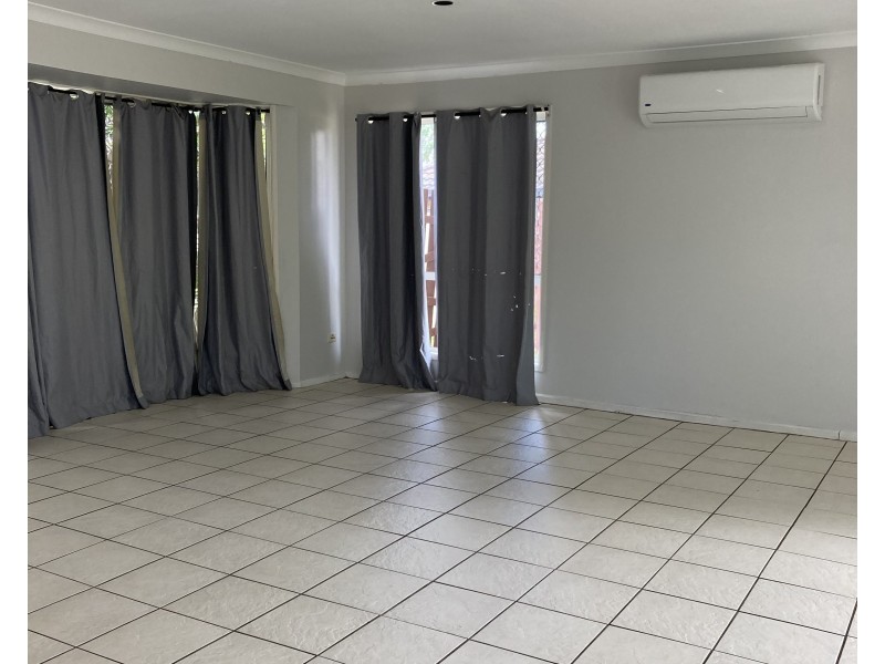 22 Calder Court, Crestmead QLD 4132