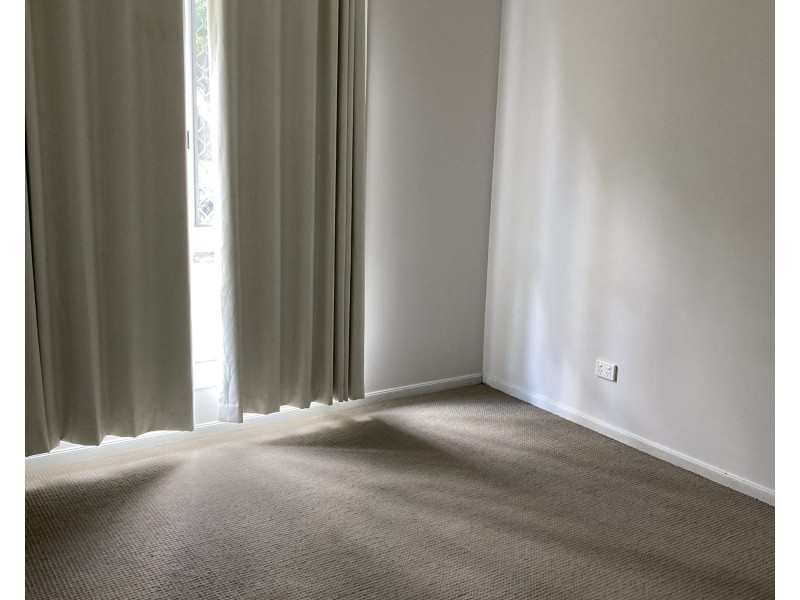 22 Calder Court, Crestmead QLD 4132