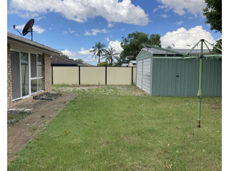 22 Calder Court, Crestmead QLD 4132