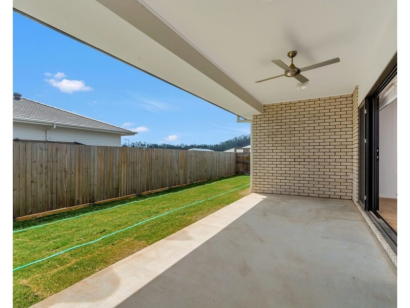 45 Helsinki Street, Spring Mountain QLD 4124