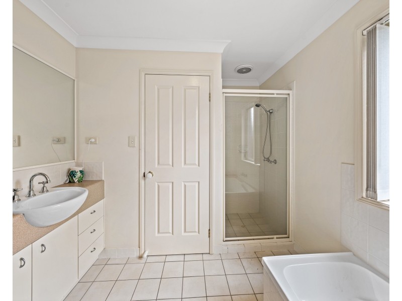 4/10 Chapman Place, Oxley QLD 4075