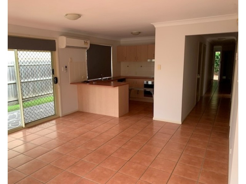 20 Summit Terrace, Forest Lake QLD 4078