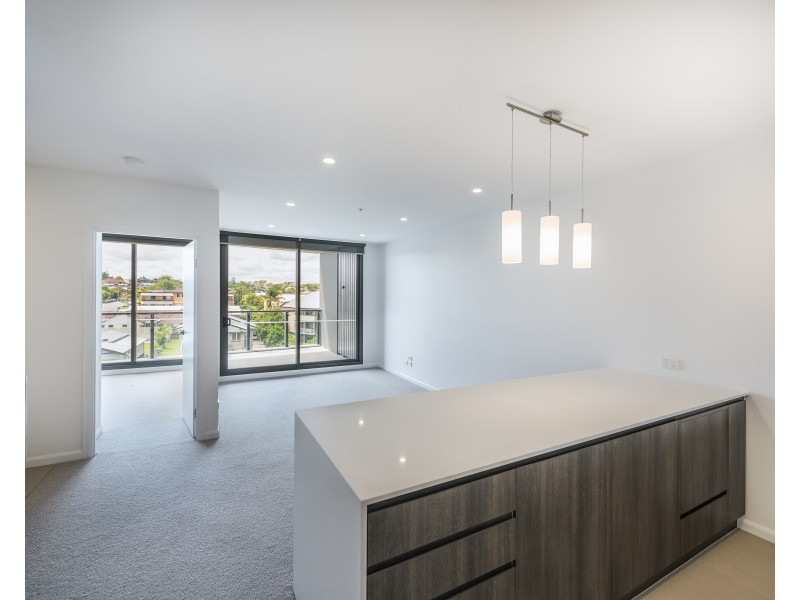 30706/300 Old Cleveland Road, Coorparoo QLD 4151