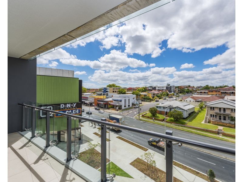 30706/300 Old Cleveland Road, Coorparoo QLD 4151