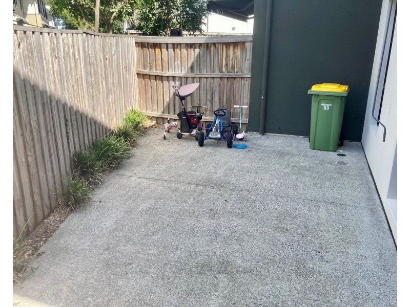 80/370 Gainsborough Drive, Pimpama QLD 4209